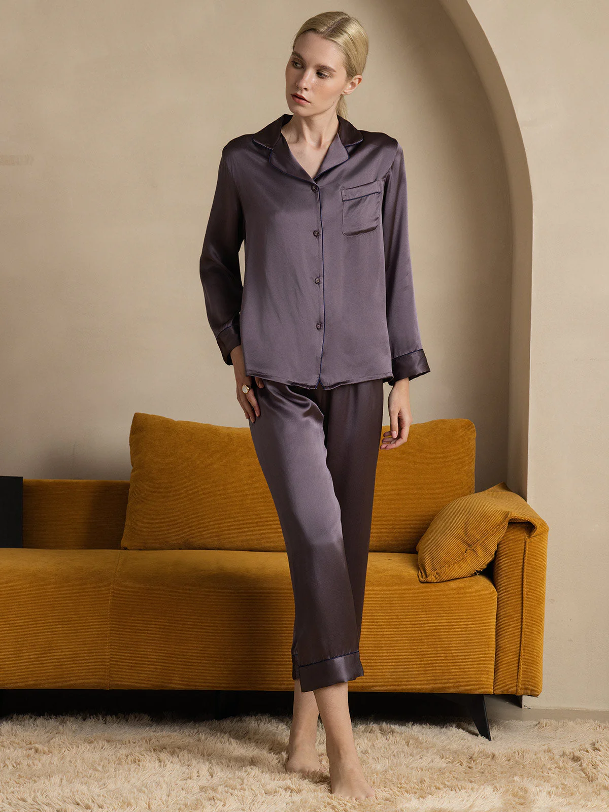Binding Trim Klassiek Moerbei Zijde Pyjama Set - Image 50