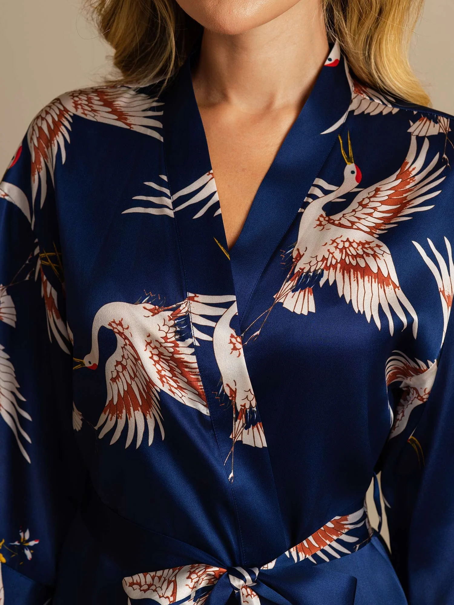 19Momme Pure Zijde Kraanvogelprint Geknoopte Wikkel Kimono Robe voor Dames - Image 19