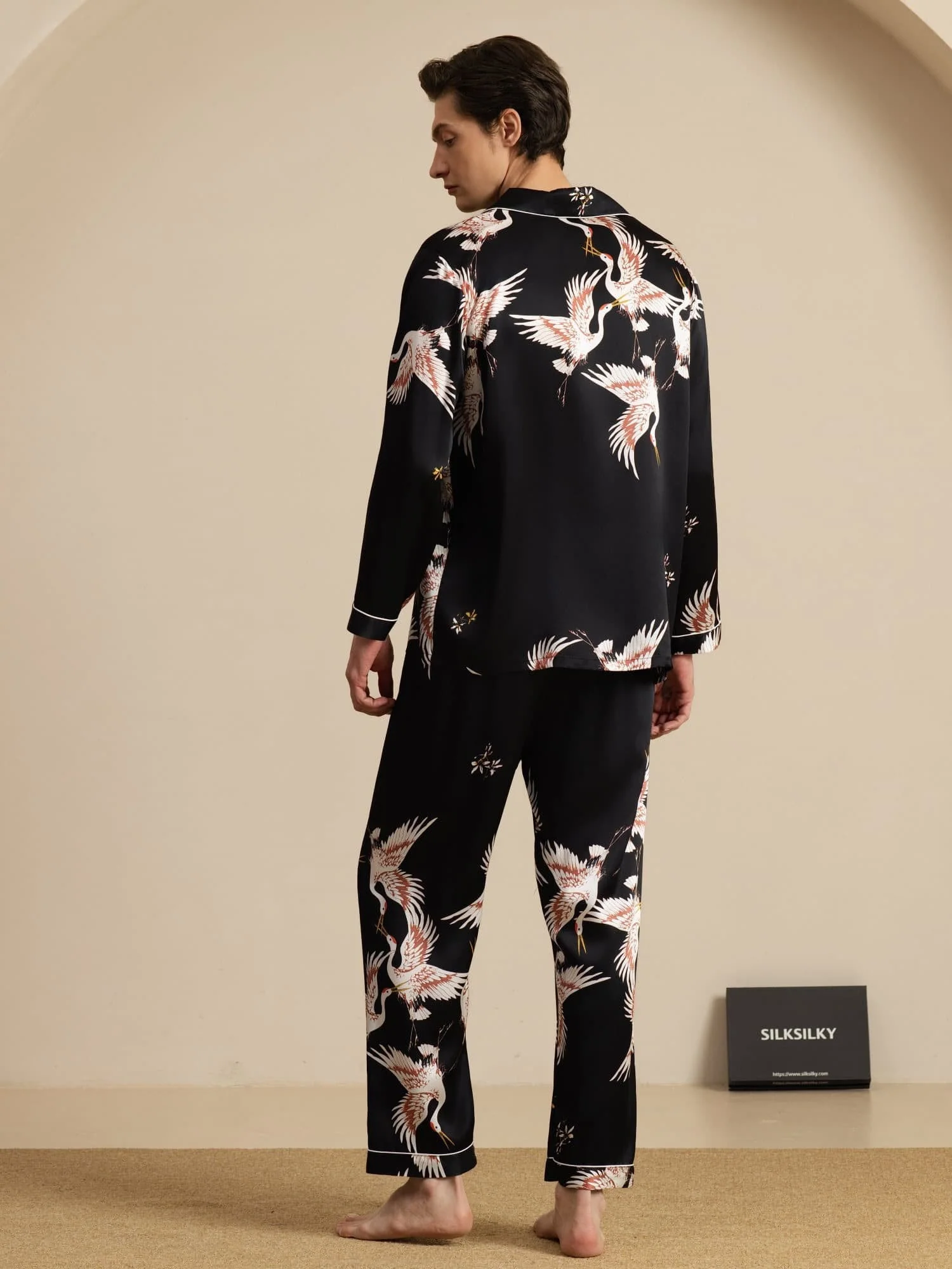 19Momme Pure Zijde Heren Kraanvogelprint Langemouw Notch Kraag Pyjama Set - Image 10