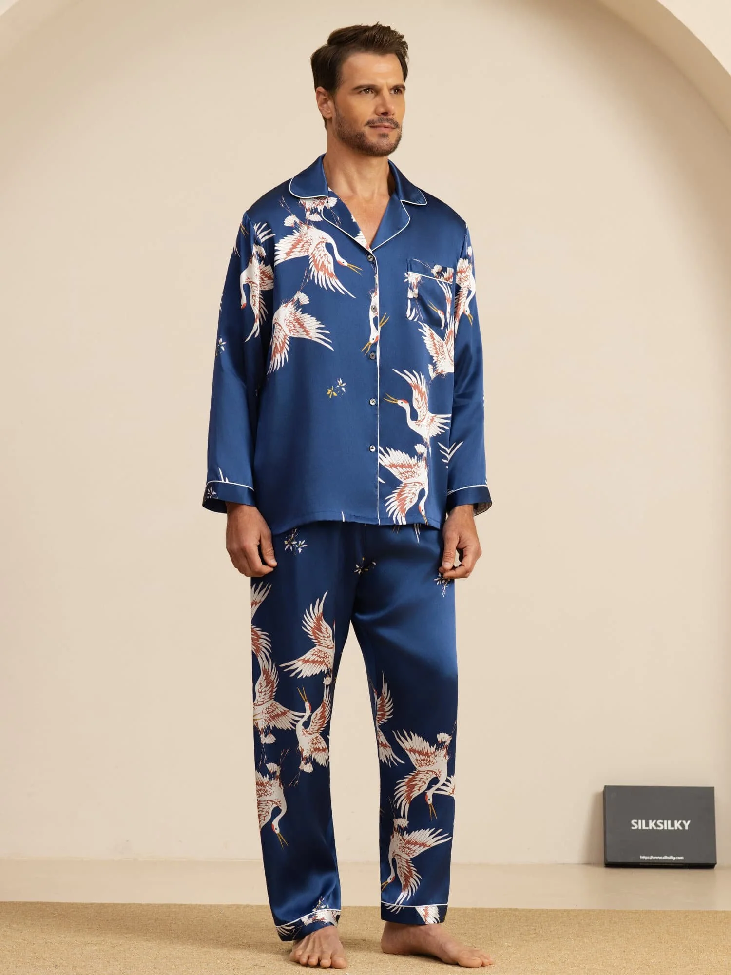 19Momme Pure Zijde Heren Kraanvogelprint Langemouw Notch Kraag Pyjama Set - Image 3