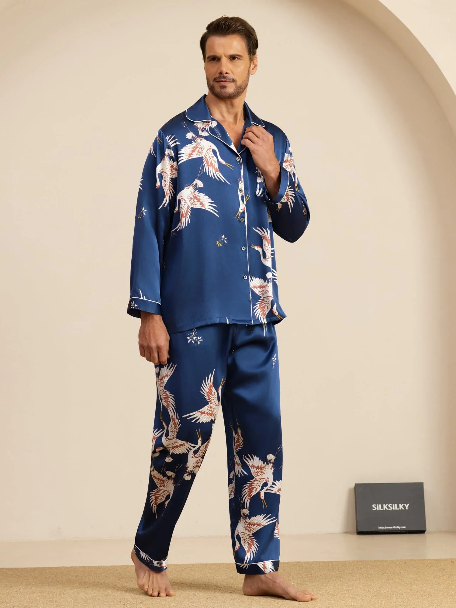 19Momme Pure Zijde Heren Kraanvogelprint Langemouw Notch Kraag Pyjama Set - Image 4