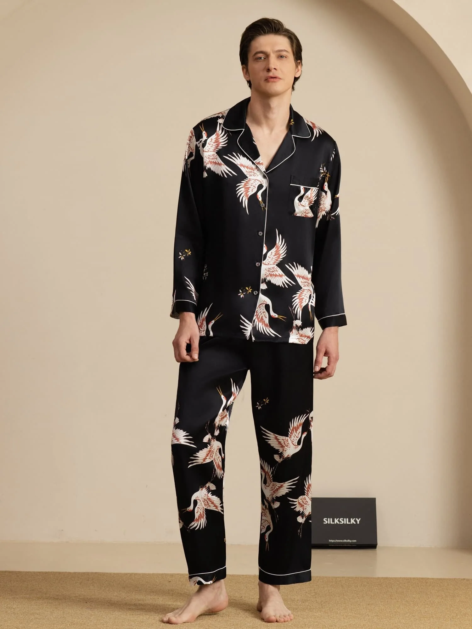 19Momme Pure Zijde Heren Kraanvogelprint Langemouw Notch Kraag Pyjama Set - Image 9