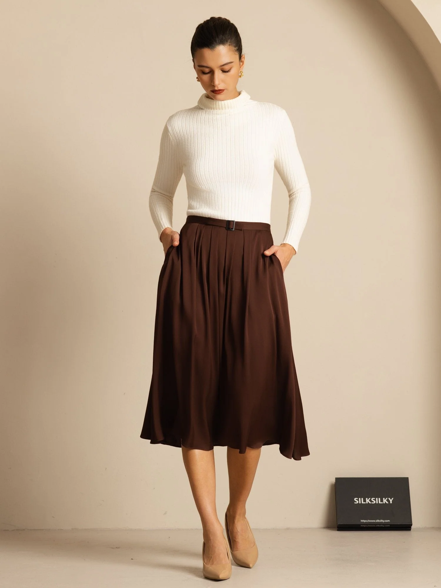 19Momme Zijden High Waist A-Lijn Geplooide Midi Rok met Zakken - Image 16