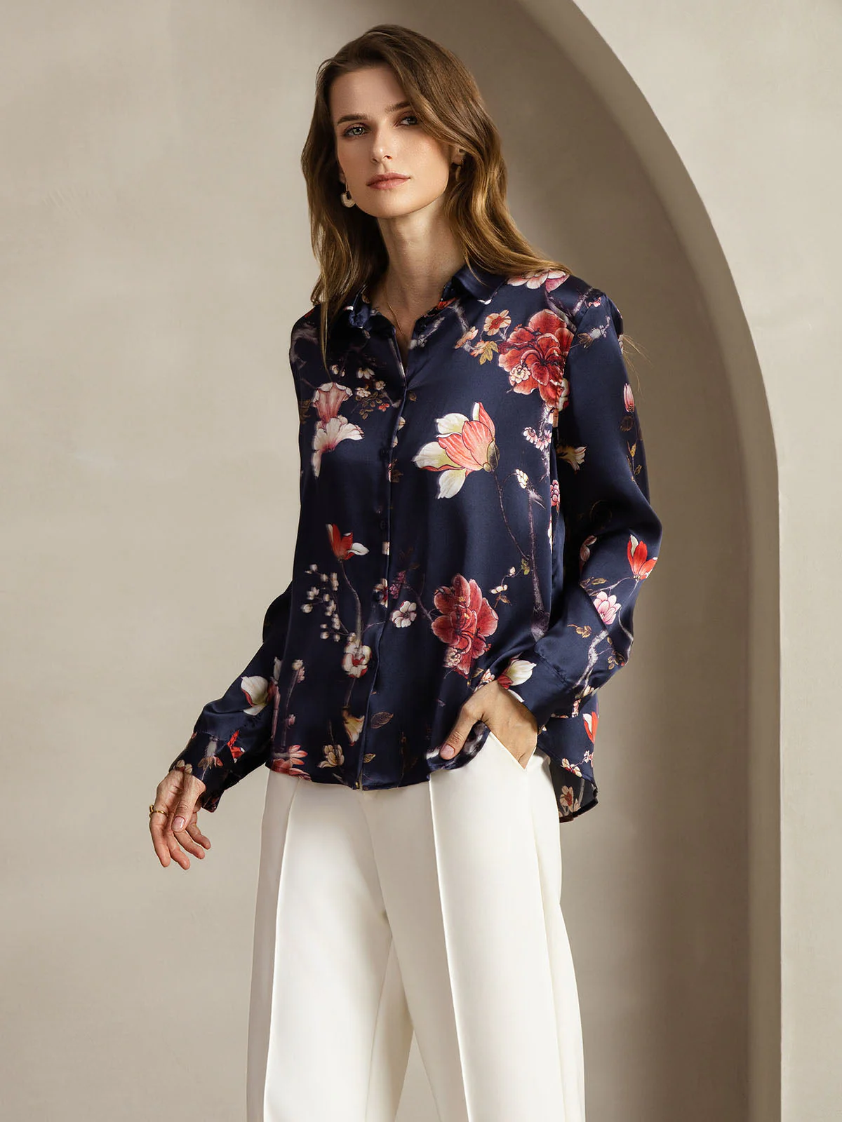 19Momme Zijde Marine Bloemenprint Lange Mouwen Reverskraag Dames Blouse - Image 4