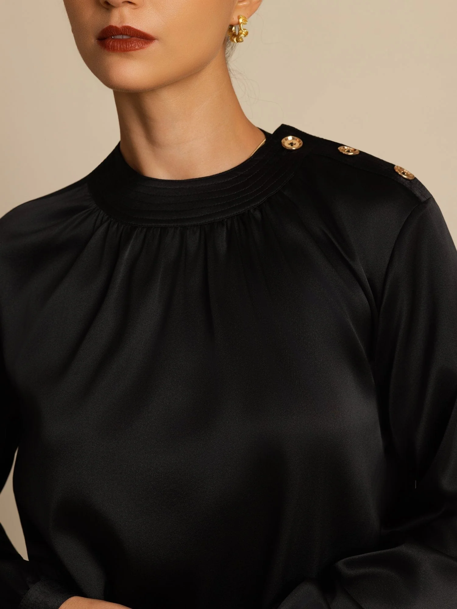 19Momme Zijde Dames Blouse met Gathered Neck en Lange Mouwen - Image 20