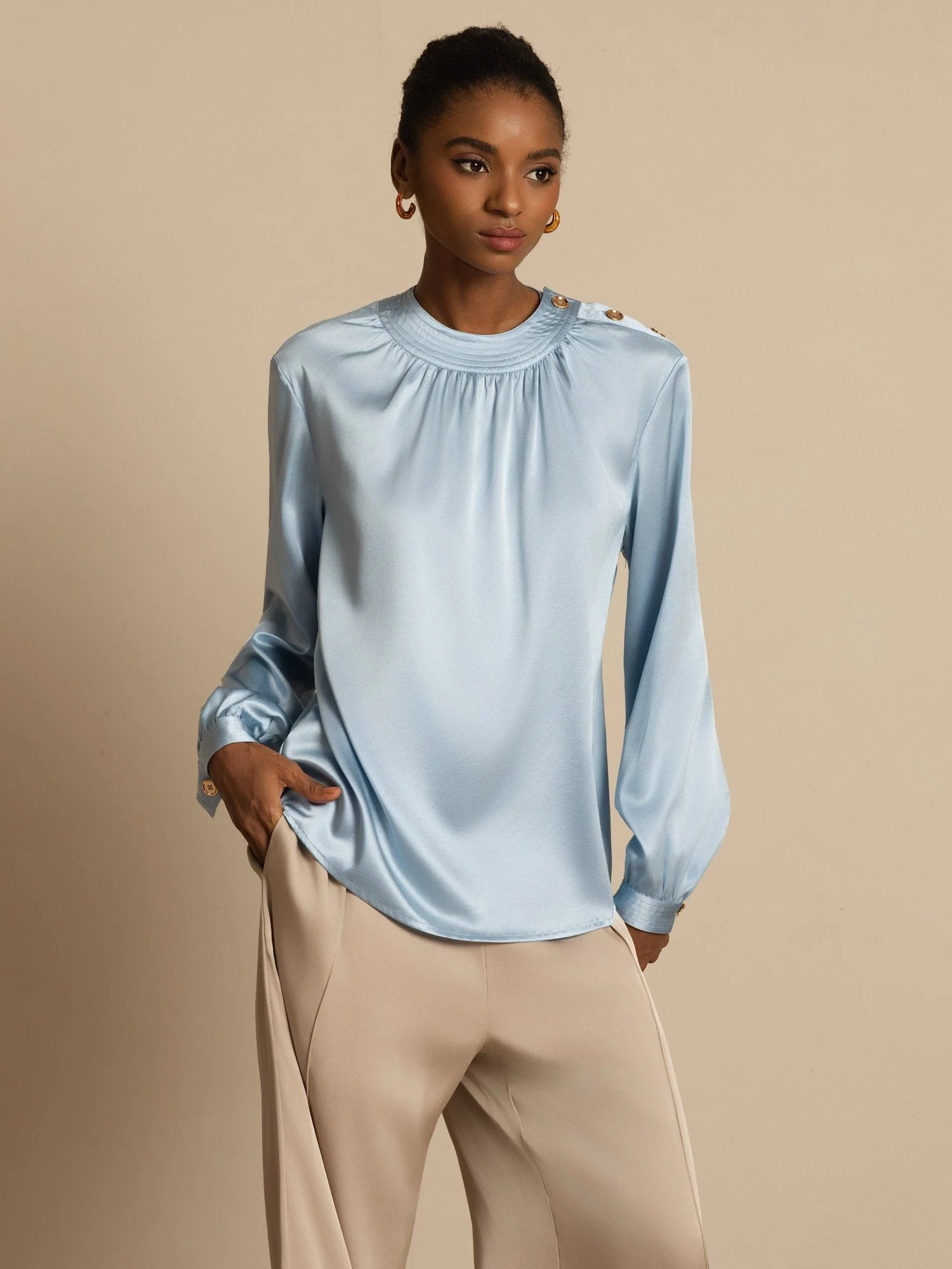 19Momme Zijde Dames Blouse met Gathered Neck en Lange Mouwen - Image 3