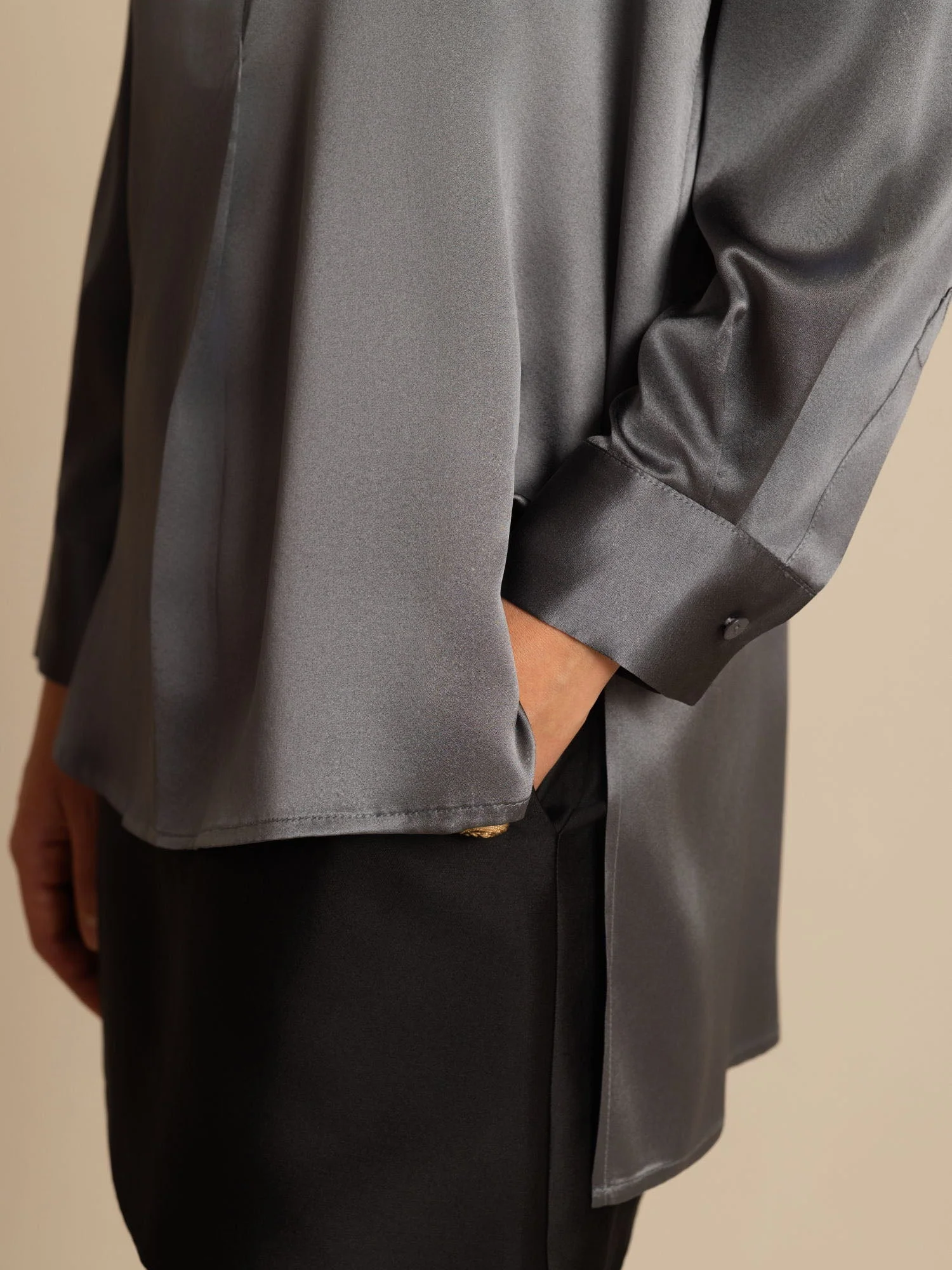 19Momme zijden dames Stand Collar High-Low blouse met knoopdetails - Image 30