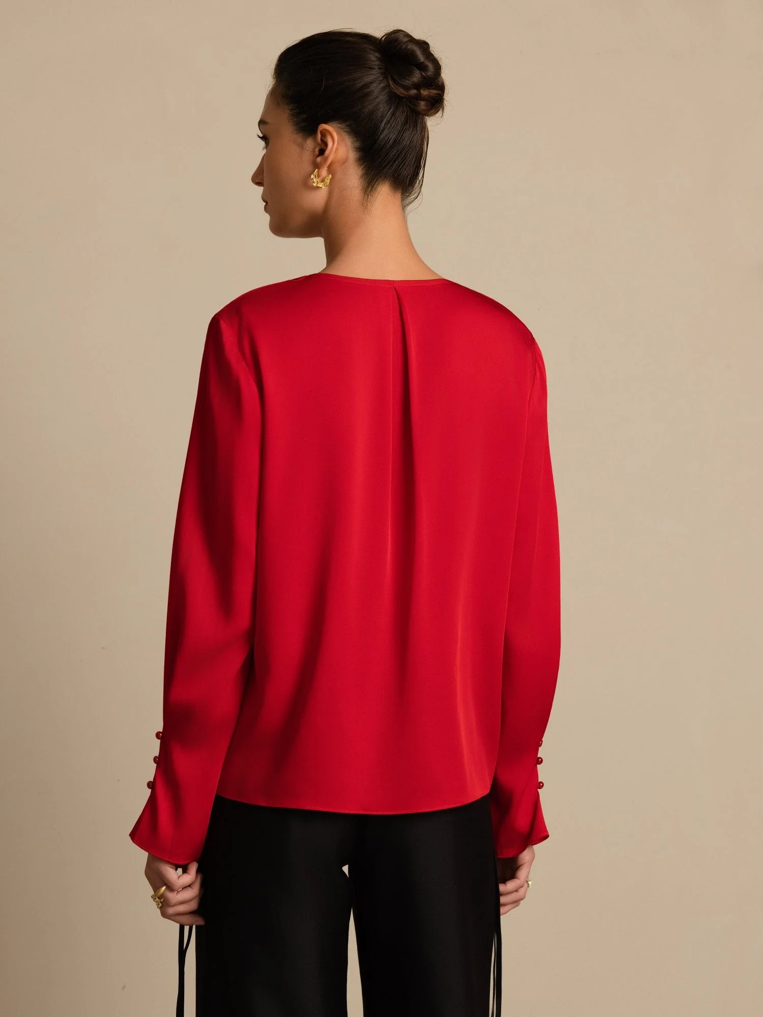 19Momme Zijden Dames V-Hals Blouse Met Lange Mouwen Met 3D Roos Detail - Image 19