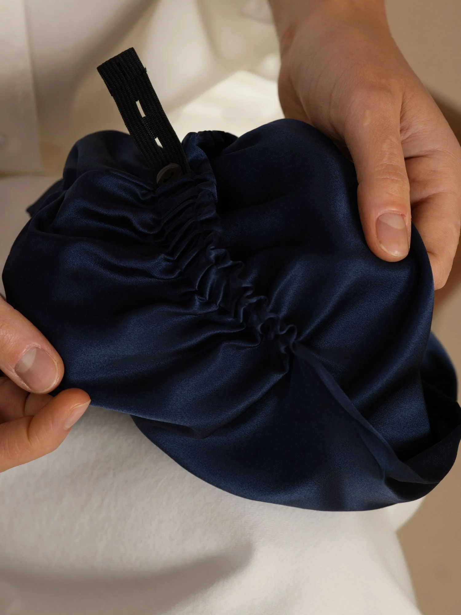 Haarkap van 22Momme pure zijde met knoop aan de voorkant en verstelbare knoopsluiting - Image 20