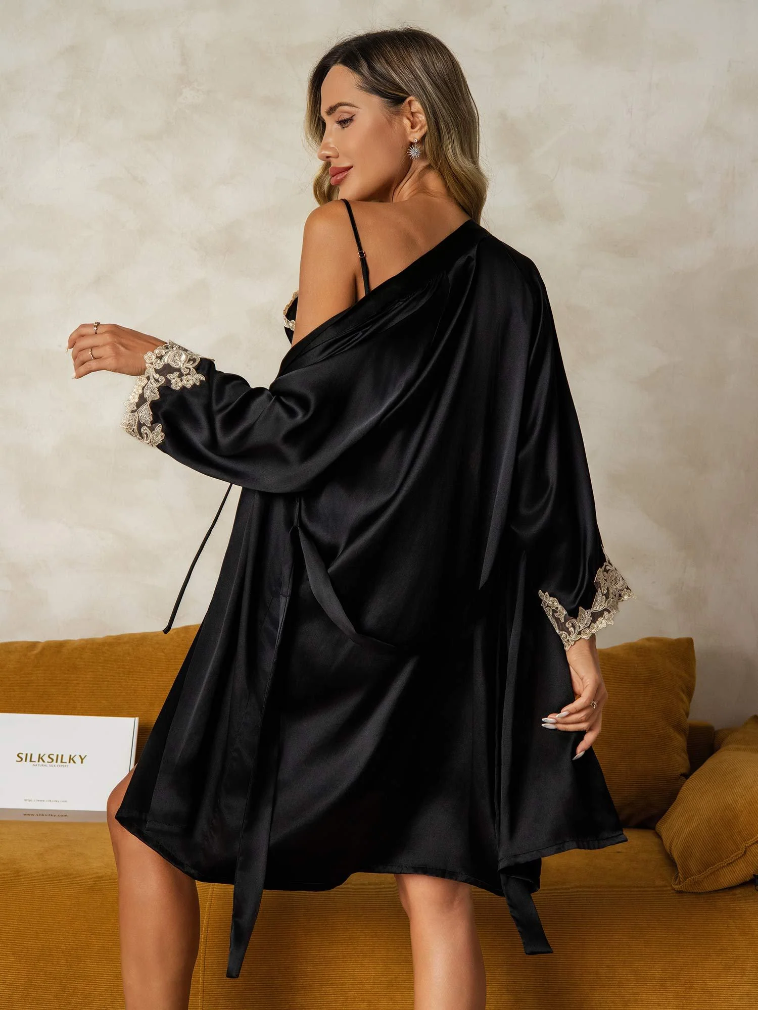 Elegant Pure Zijde Nachthemd&Kamerjas Set 2-Delig - Image 8