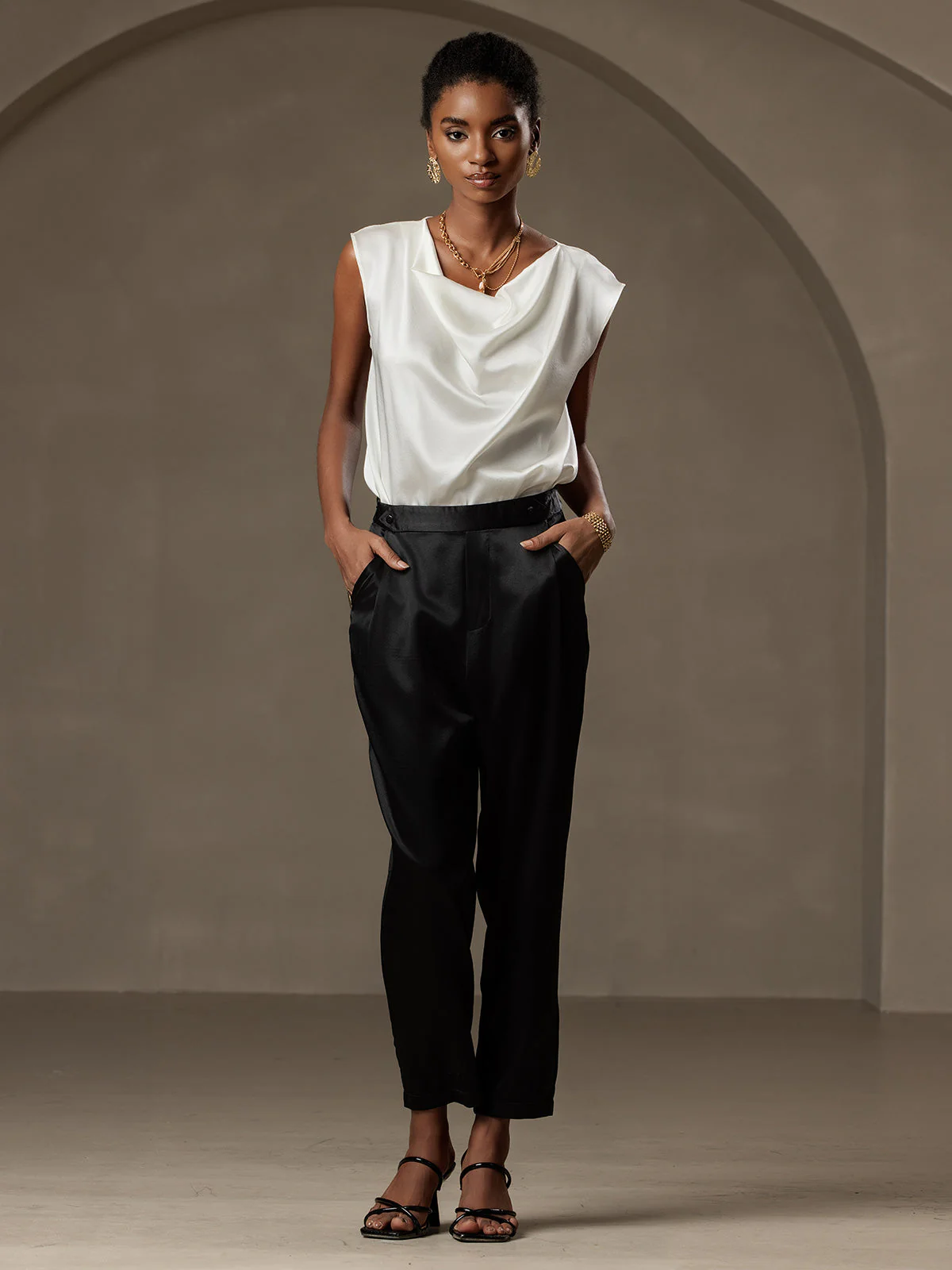 19Momme Modevolle zijden pantalon in carrotmodel - Image 12