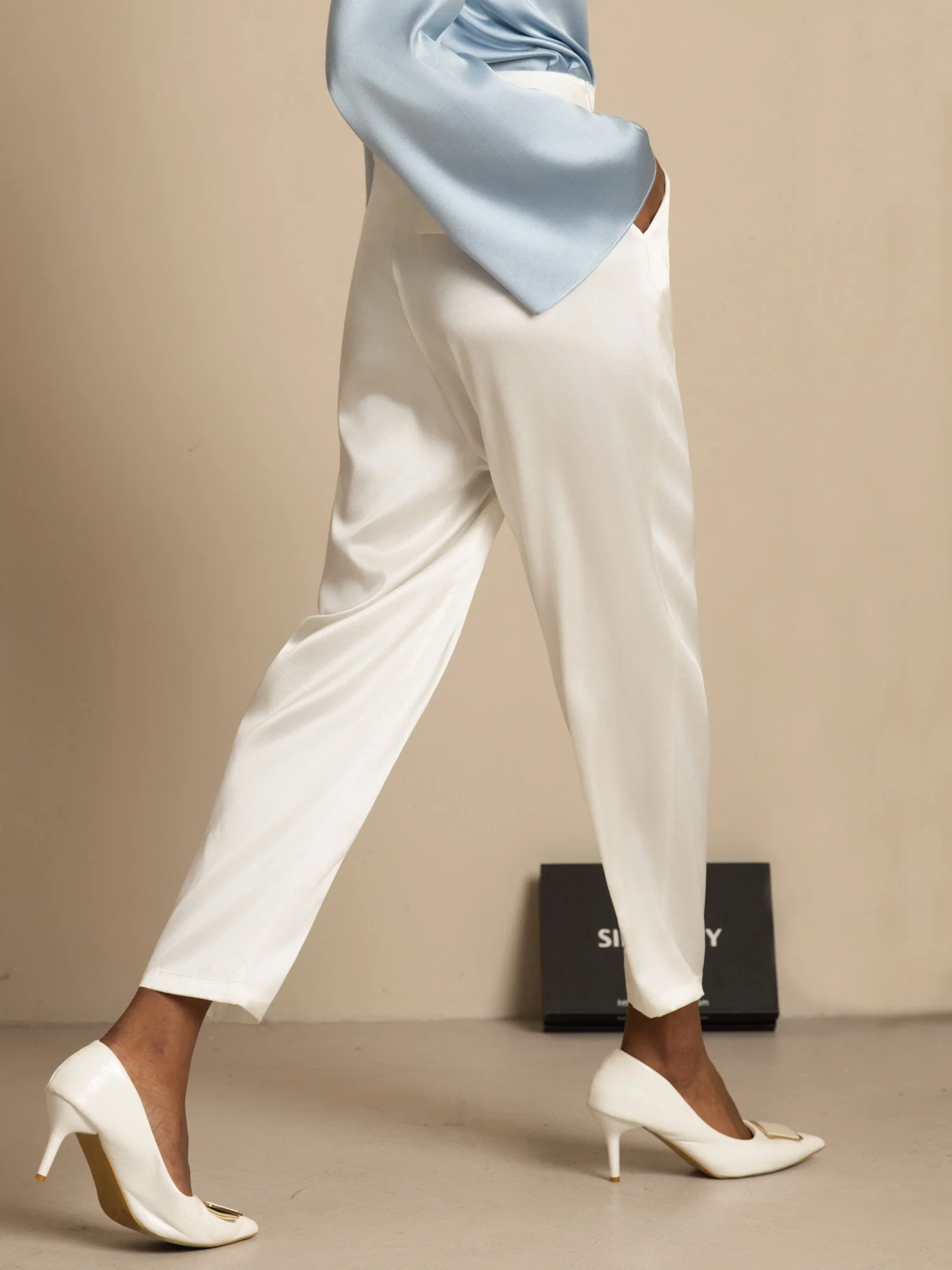 19Momme Modevolle zijden pantalon in carrotmodel - Image 14