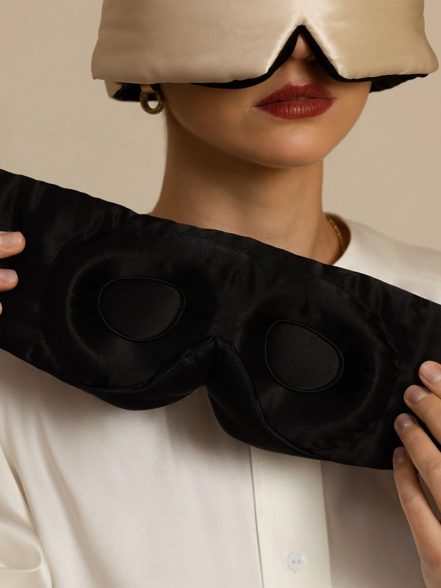 Pure Zijde 3D Gecontourde Slaapmasker Met Klittenbandsluiting - Image 10
