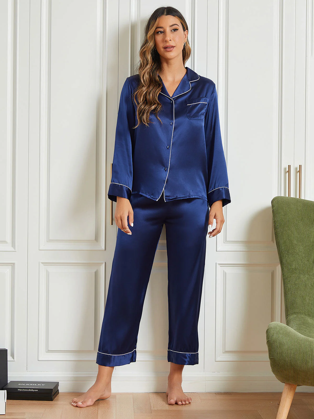 Moerbei Zijde Binding Trim Klassiek Pyjama Set - Image 24
