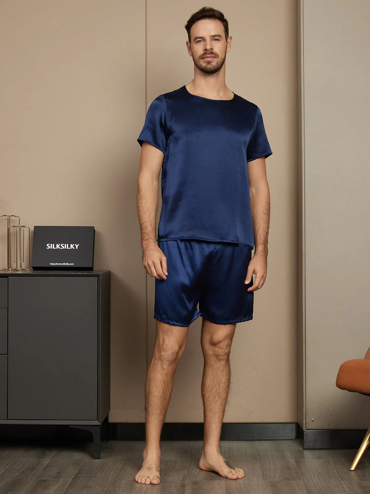Herenpyjama Set Van Pure Zijde Met Korte Mouwen Ronde Hals En Shorts - Image 10