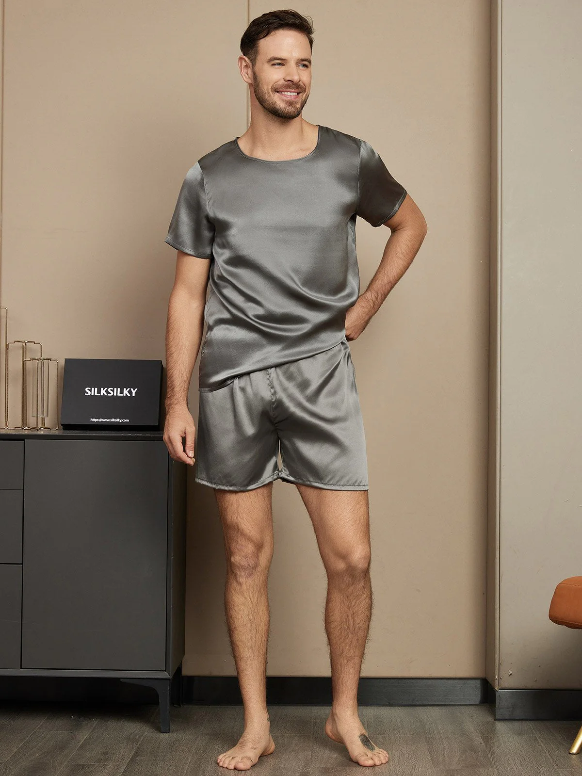 Herenpyjama Set Van Pure Zijde Met Korte Mouwen Ronde Hals En Shorts - Image 14