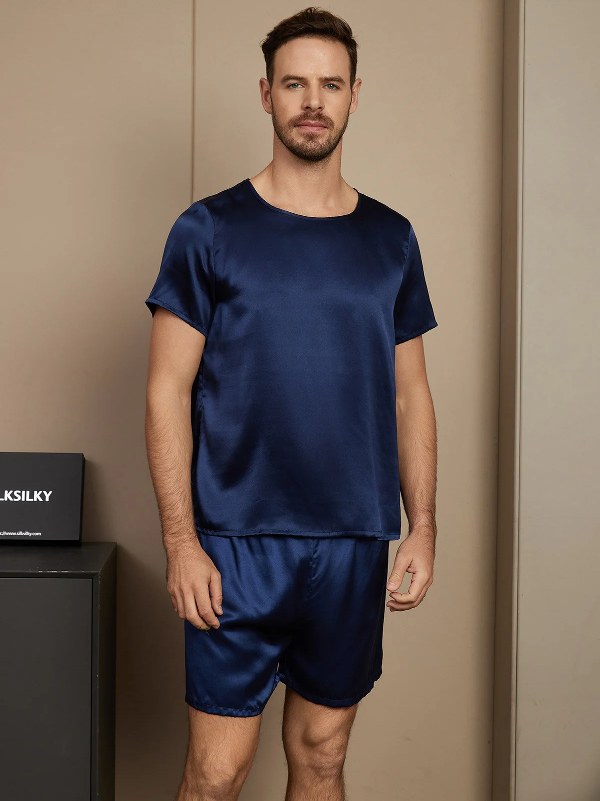 Herenpyjama Set Van Pure Zijde Met Korte Mouwen Ronde Hals En Shorts - Image 8