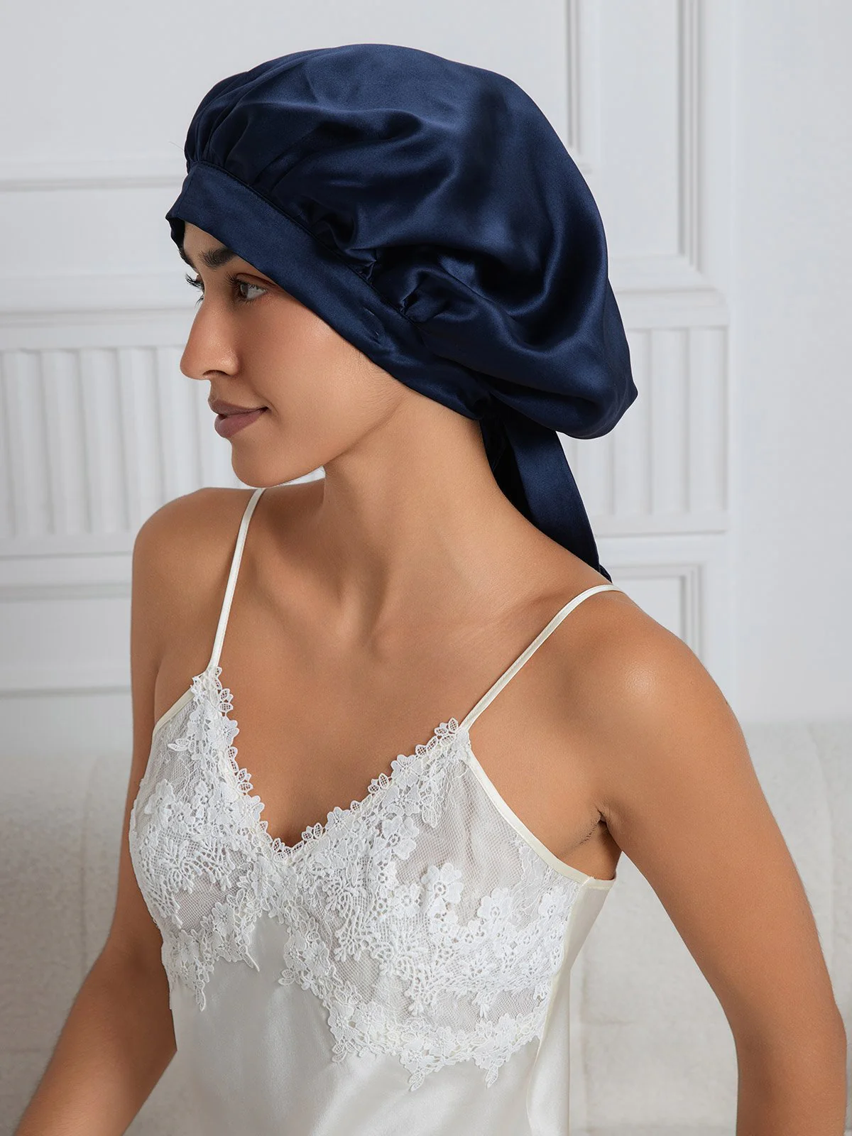 Elegante slaapmuts van pure zijde met lange linten - Image 14
