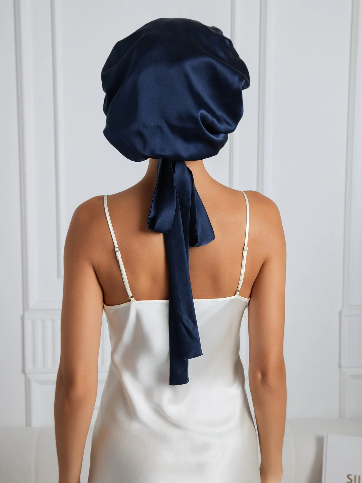 Elegante slaapmuts van pure zijde met lange linten - Image 15