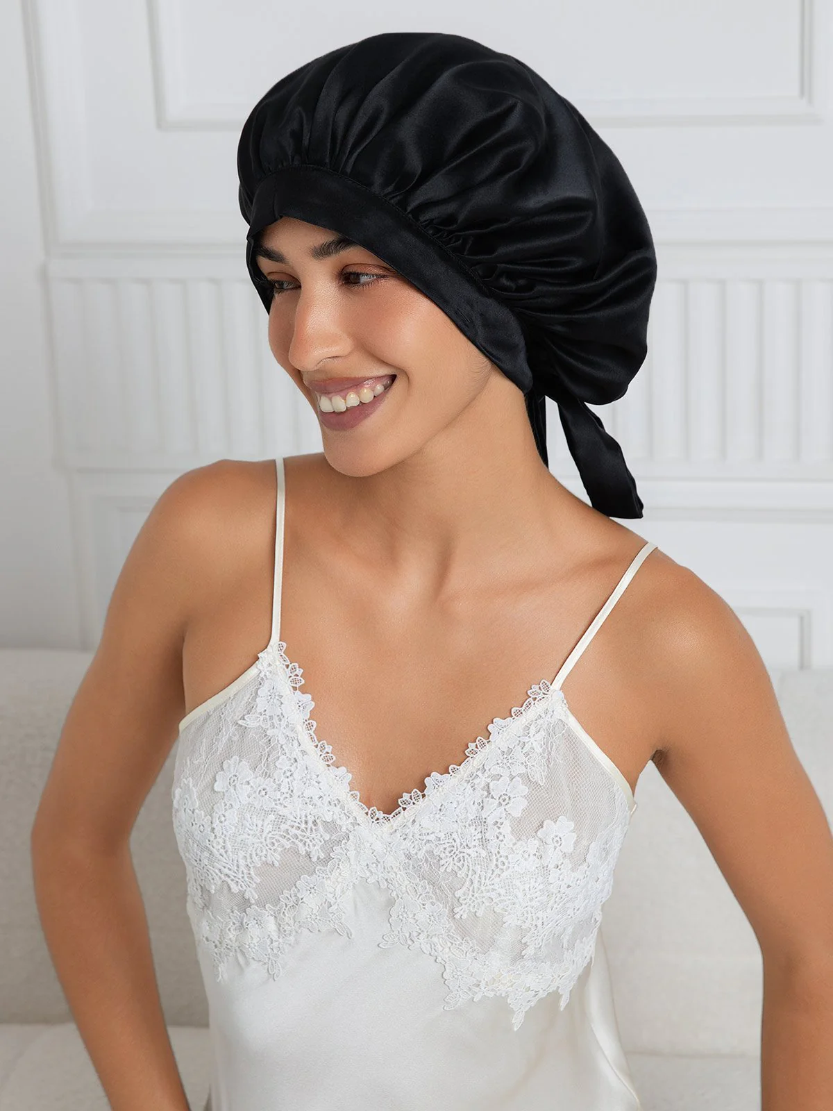 Elegante slaapmuts van pure zijde met lange linten - Image 17