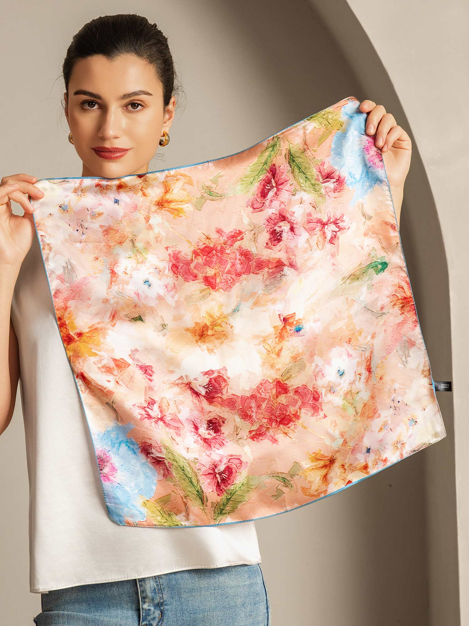 Pure Silk Floral Bliss Square Scarf - Maat 53x53cm - Image 4