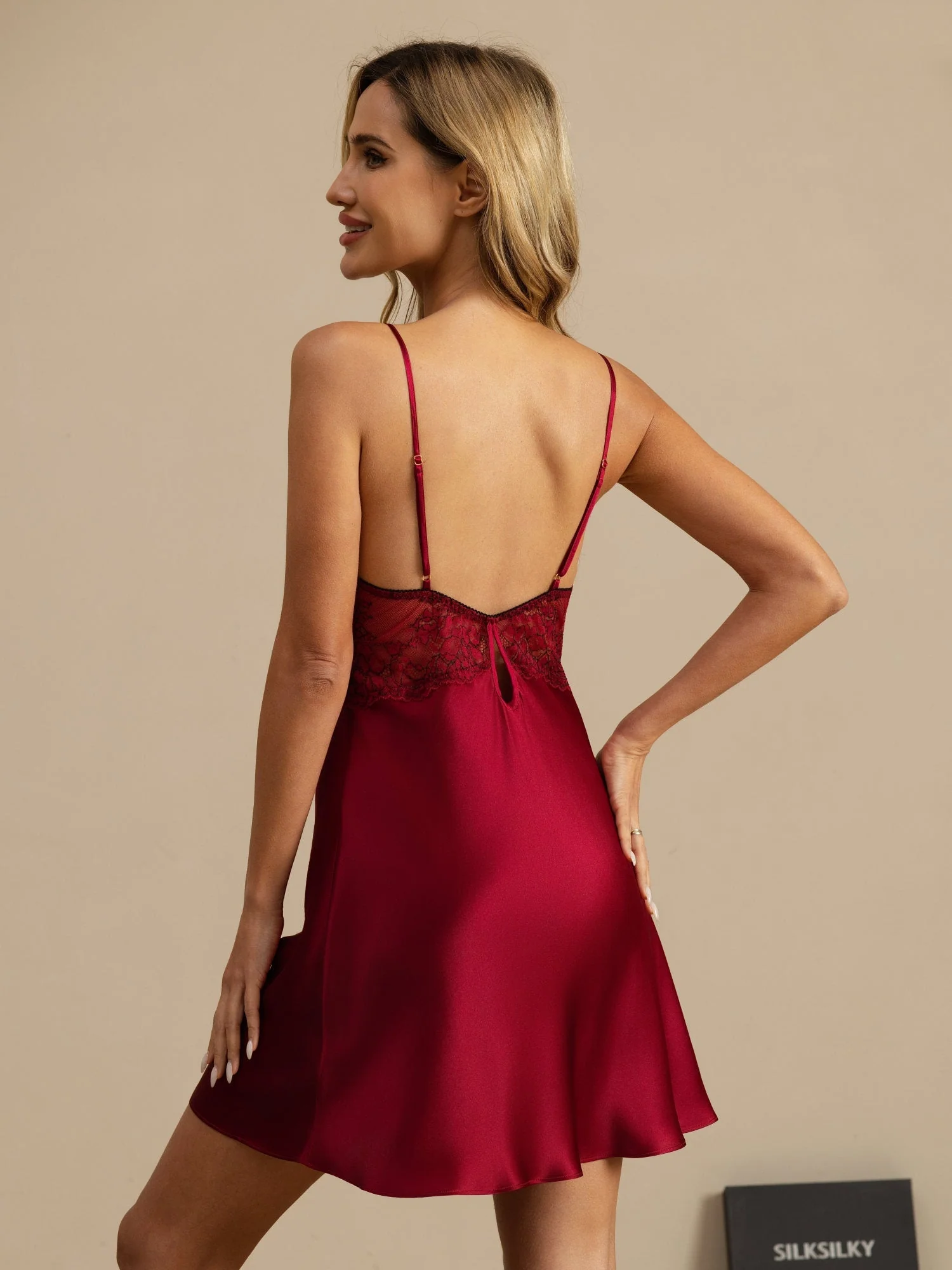 100% Moerbeizijde Nachthemd Met Kant Afwerking V-hals Sexy Chemise - Image 25