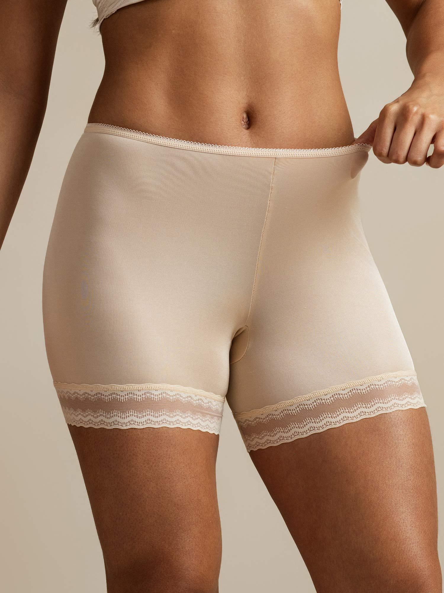Pure Zijde Kant Afwerking Anti-Schuren Shorts - Image 13