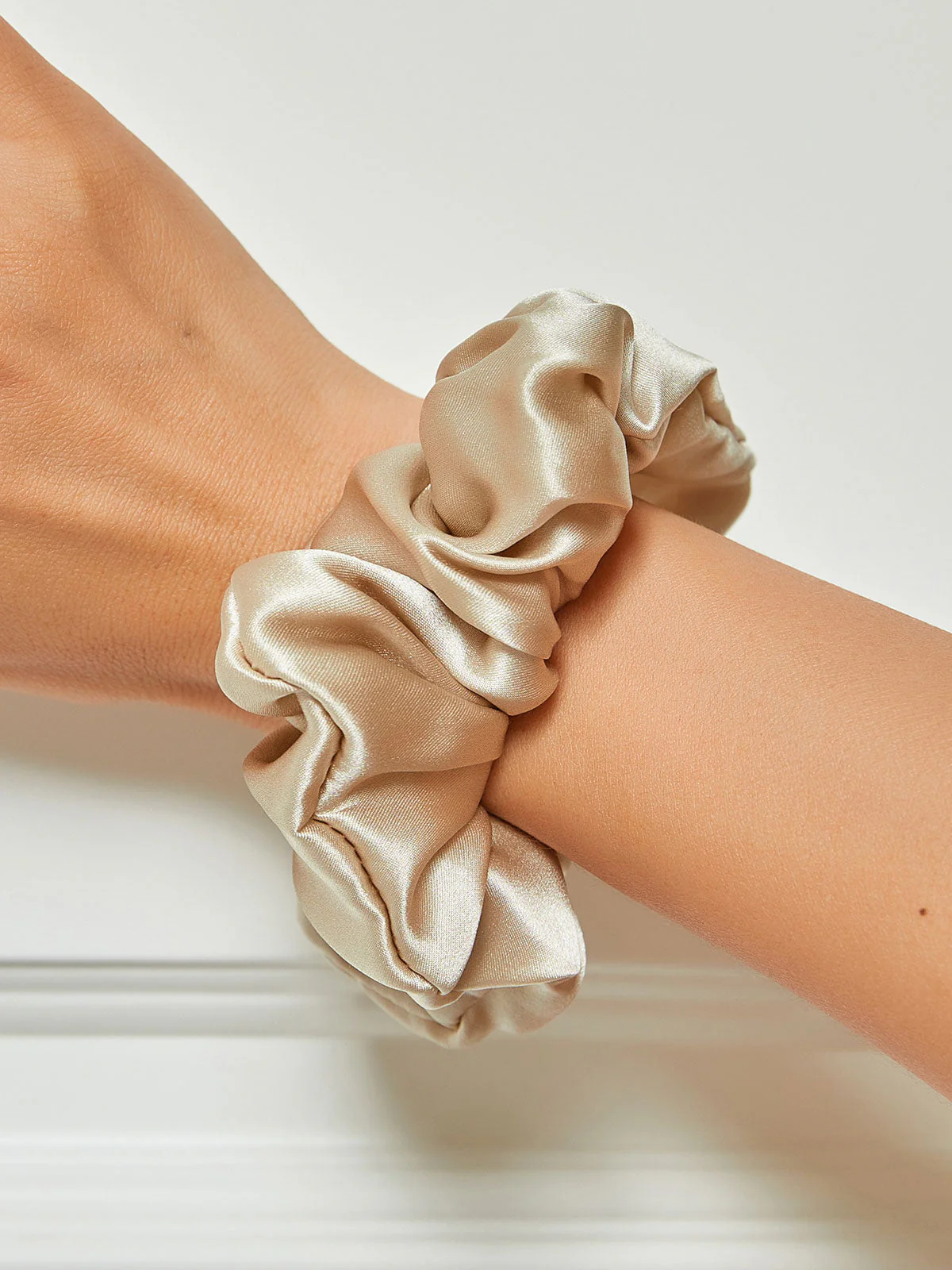 Pure Zijde Zachte Grote Haar Scrunchie - 3.5cm - Image 17