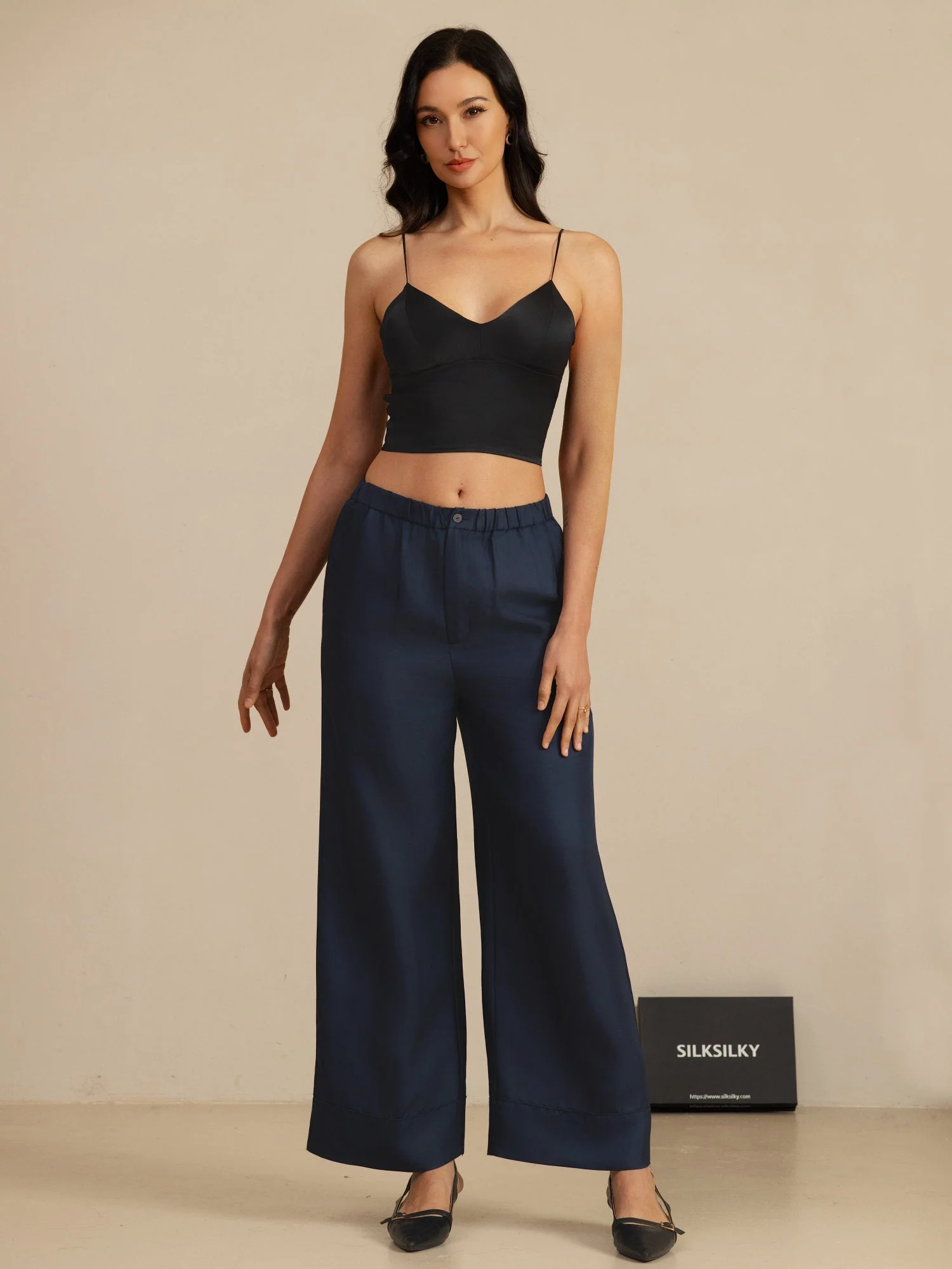 19Momme Zijde Crop Top Spaghetti Bandjes V Hals Camisole Met Ingebouwde Beha - Image 15