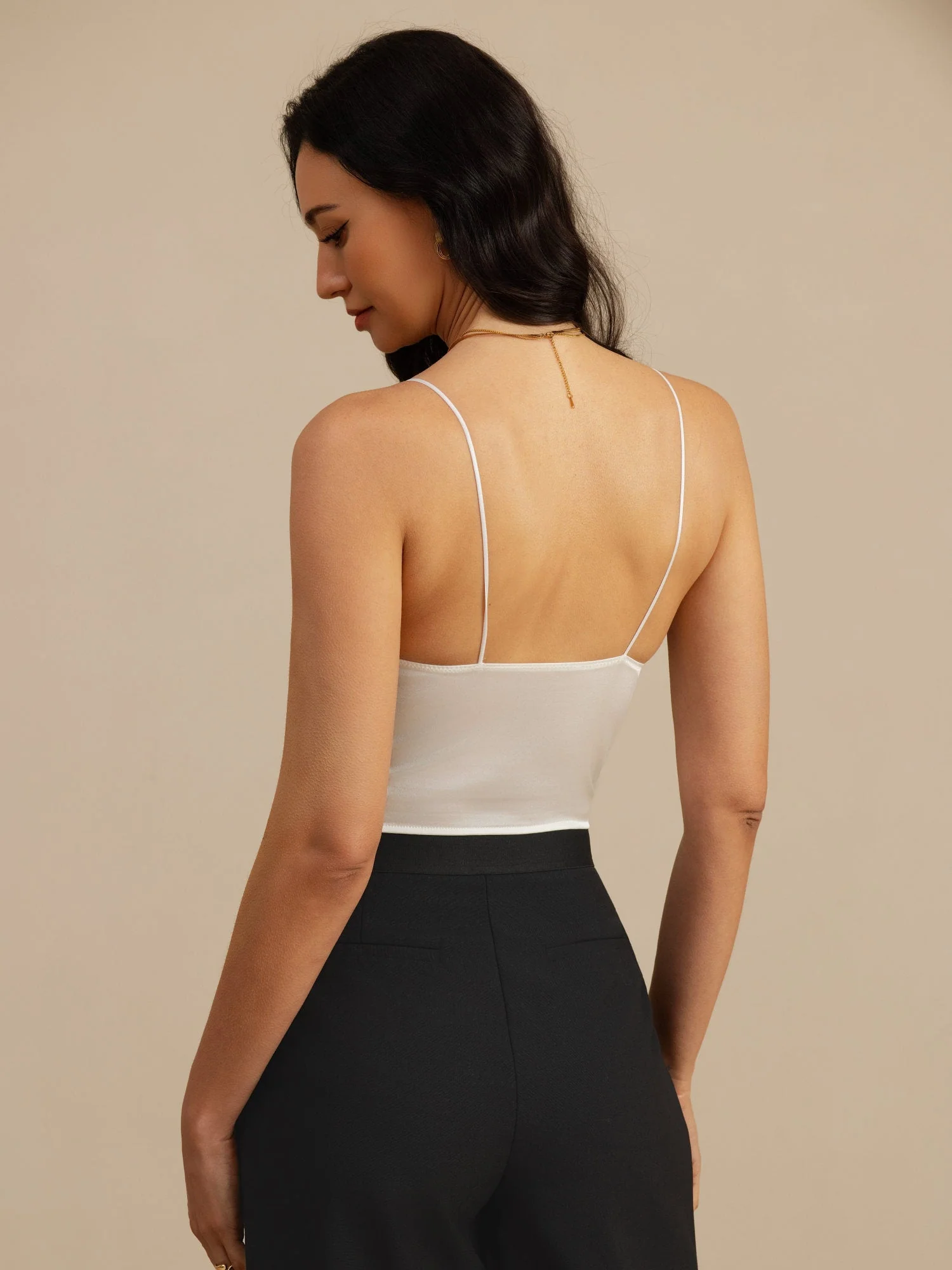19Momme Zijde Crop Top Spaghetti Bandjes V Hals Camisole Met Ingebouwde Beha - Image 2
