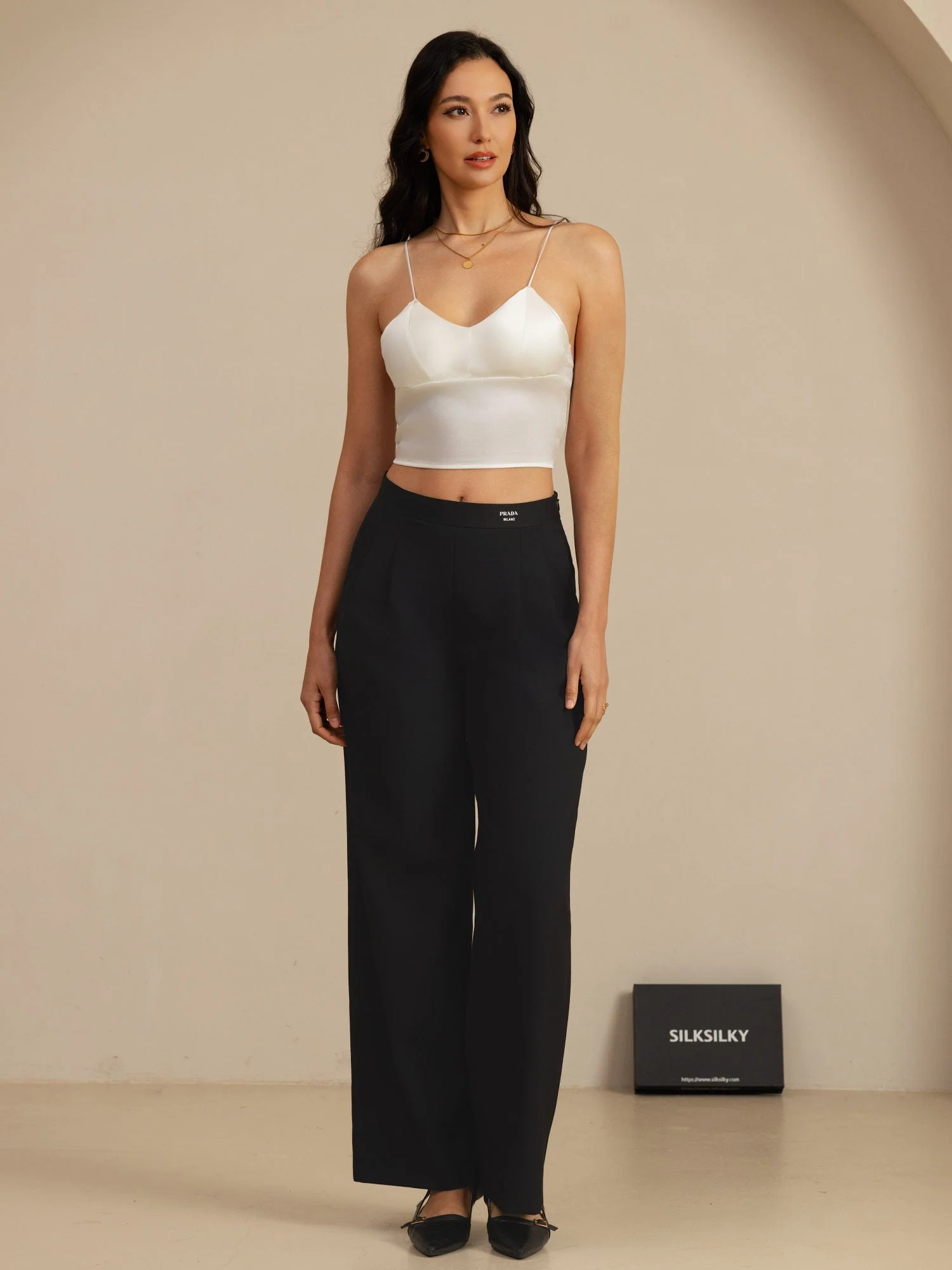 19Momme Zijde Crop Top Spaghetti Bandjes V Hals Camisole Met Ingebouwde Beha - Image 8
