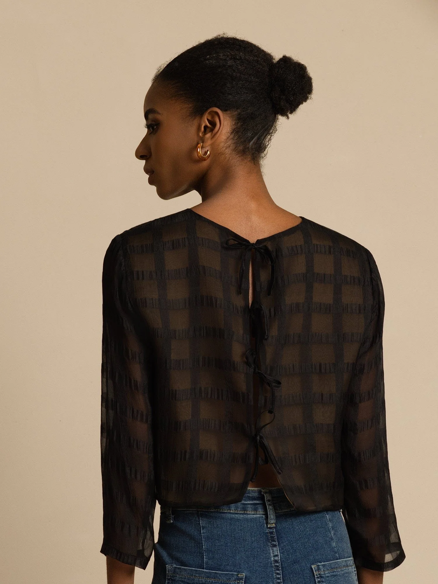 Pure Zijde Dames Lange Mouwen Getextureerd Raster Korte Blouse Met Achterstrik - Image 2