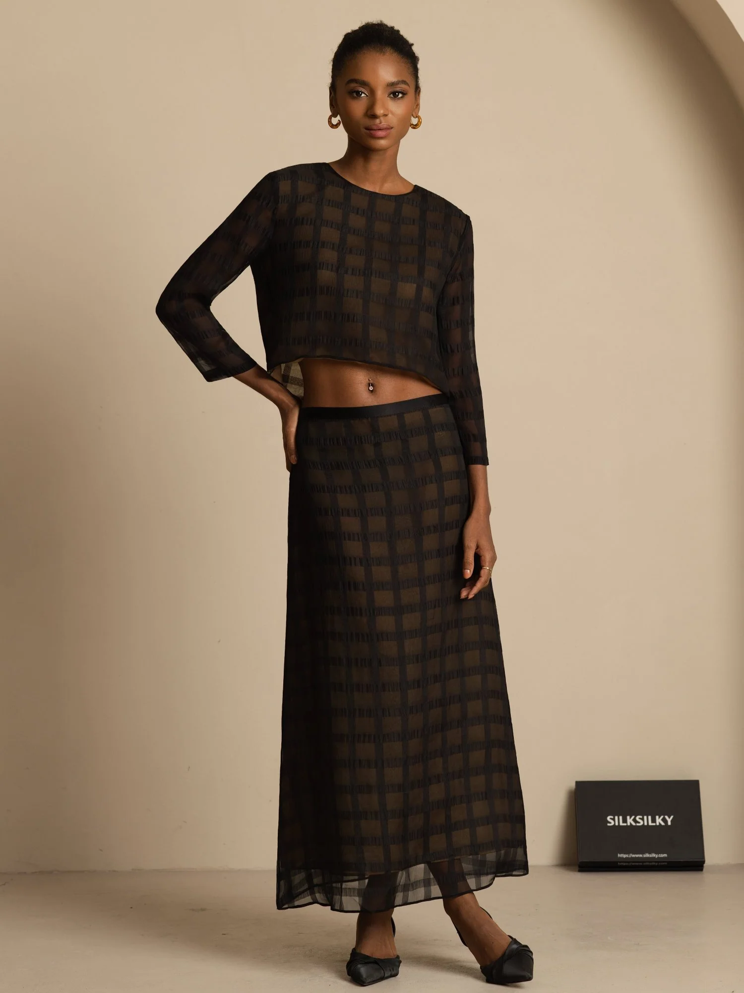 Pure Zijde Dames Lange Mouwen Getextureerd Raster Korte Blouse Met Achterstrik - Image 8