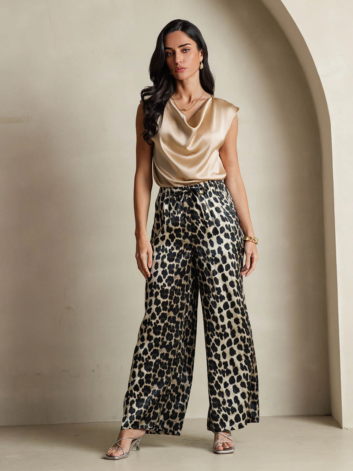 19Momme Zijde Coltrui Met Capmouwen Blouse - Image 15