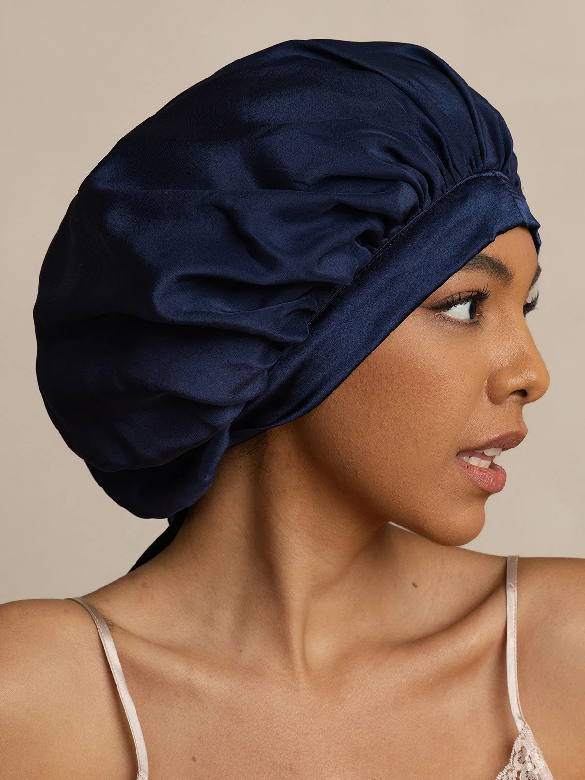 Dames Bonnet van 100% Moerbeizijde met Lange Lintjes - Image 17