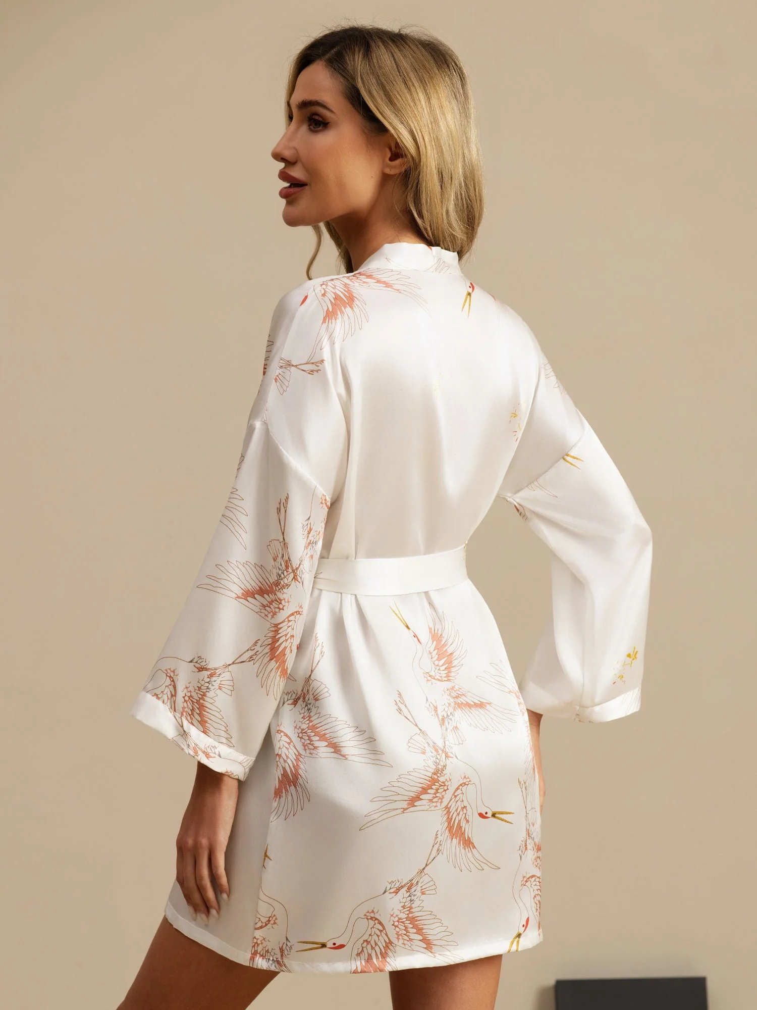 19Momme Dames Korte Kimono Robe Van Pure Zijde Met Kraanvogelprint En Wrap-Design 3/4 Mouwen - Image 32
