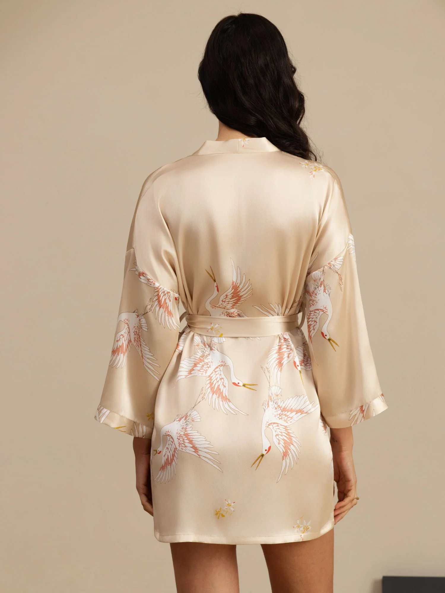 19Momme Dames Korte Kimono Robe Van Pure Zijde Met Kraanvogelprint En Wrap-Design 3/4 Mouwen - Image 39